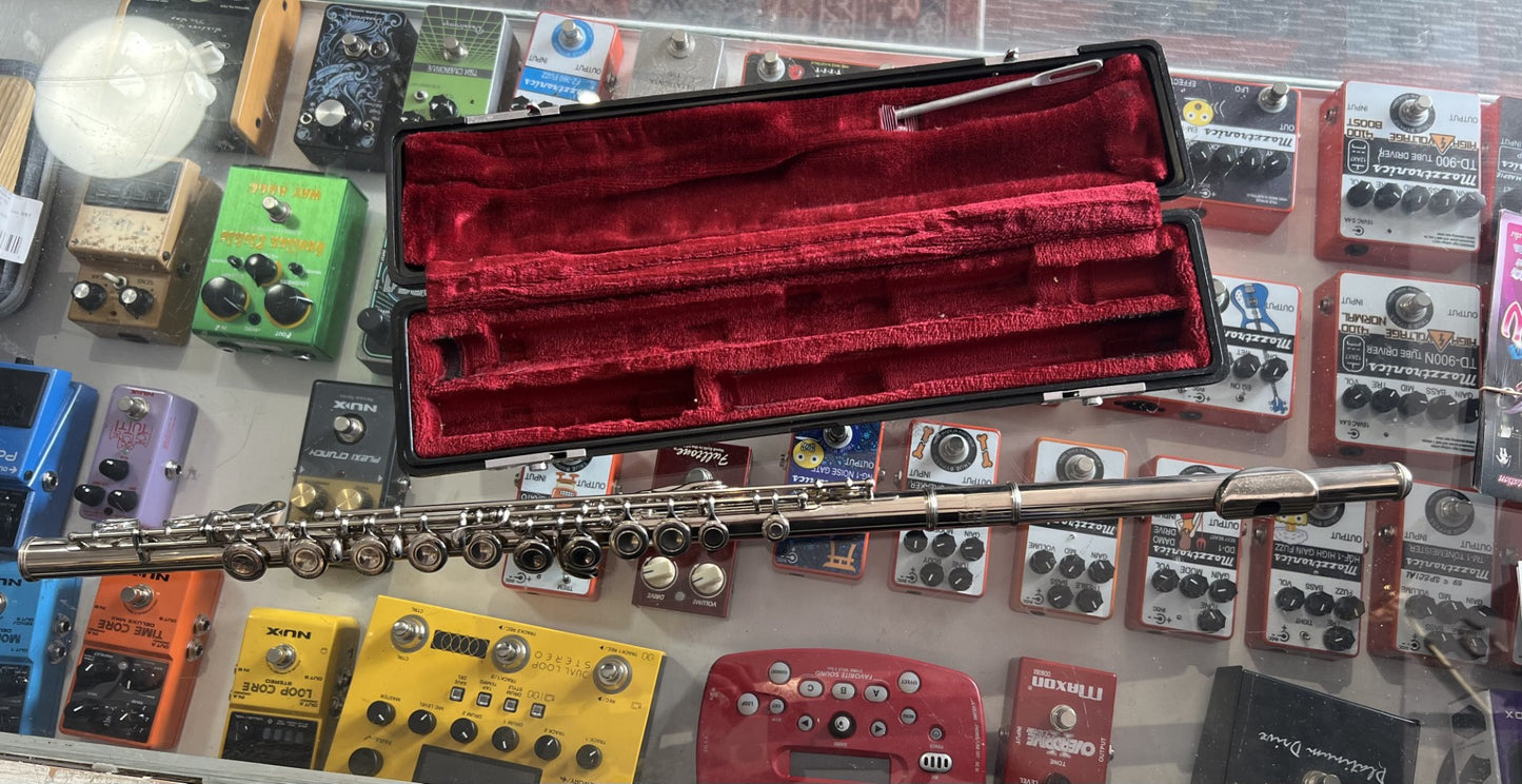 YAMAHA YFL225N FLUTE MADE IN JAPAN - SECONDHAND