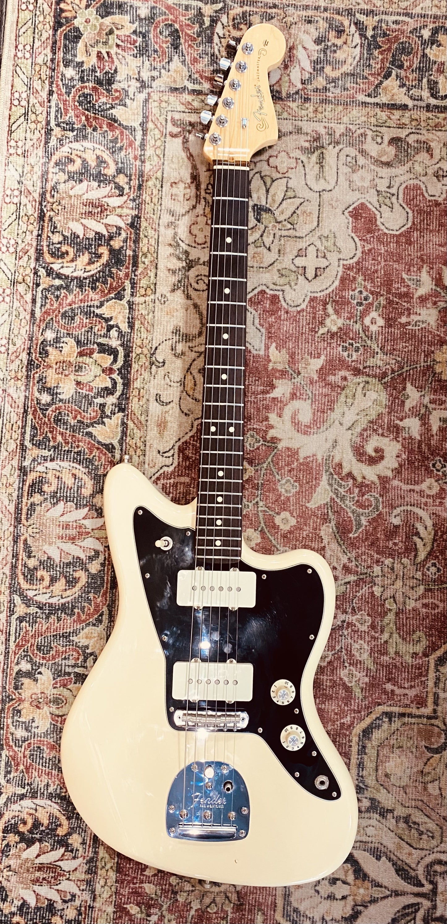 FENDER JAZZMASTER PRO SERIES WITH CASE - Olympic WHITE (Pre-Loved)